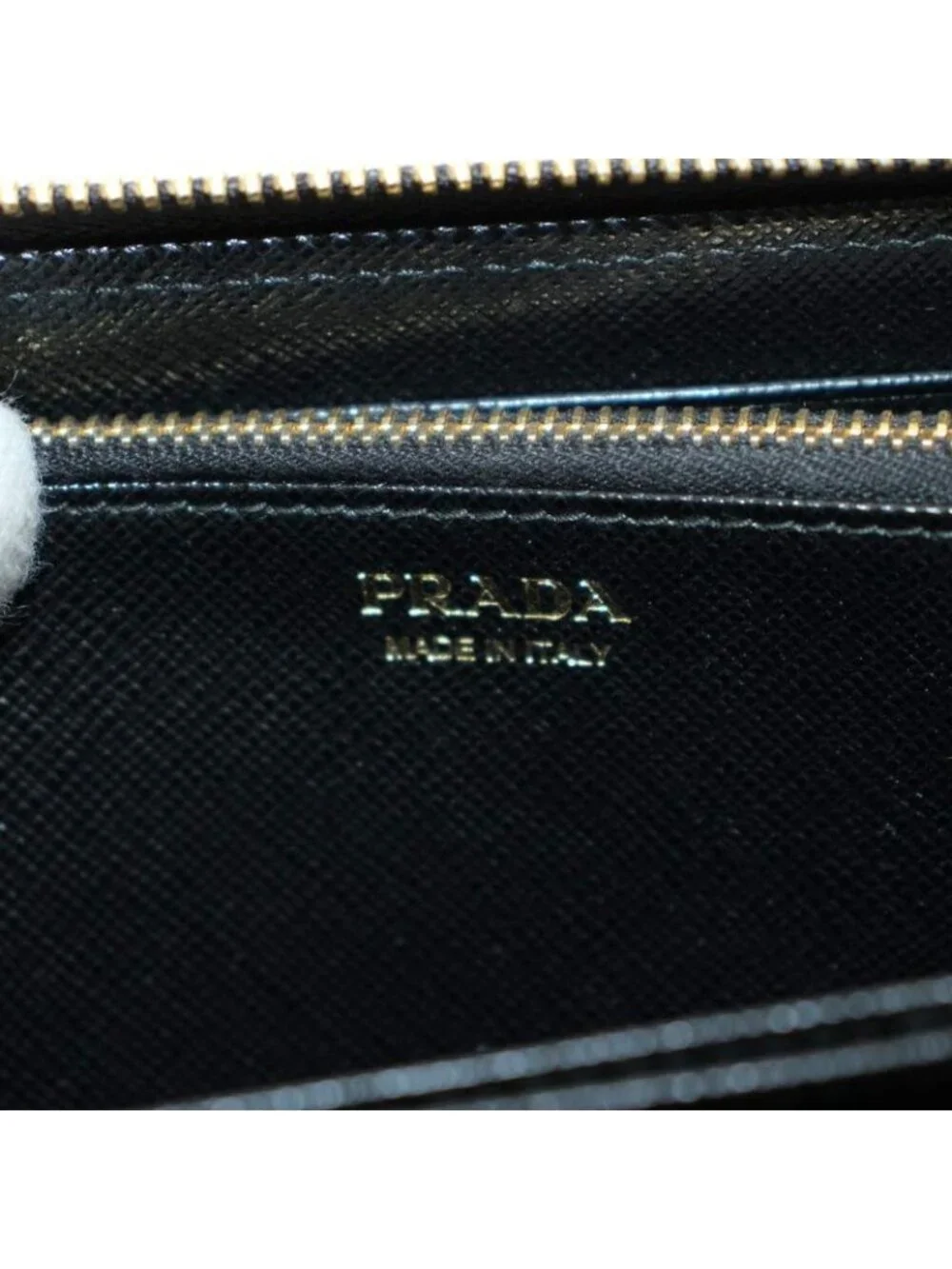 Prada Triangle Logo Plate Wallet Round Zip Coin Purse Nylon Black - Picture 3 of 9